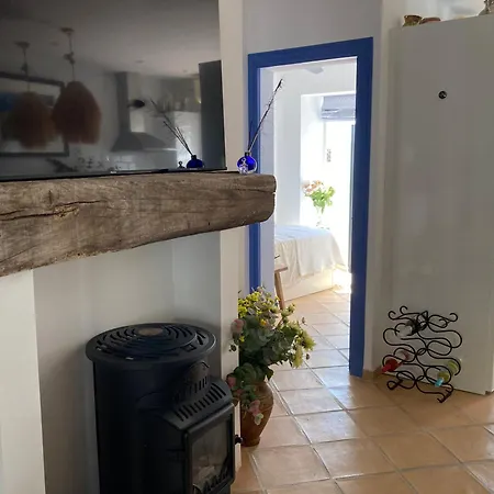 Casa Mia Old Town Cozy House 3 Bedrooms 펜션 *