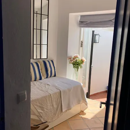 Casa Mia Old Town Cozy House 3 Bedrooms * 에스테포나