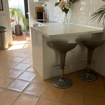 펜션 Casa Mia Old Town Cozy House 3 Bedrooms *