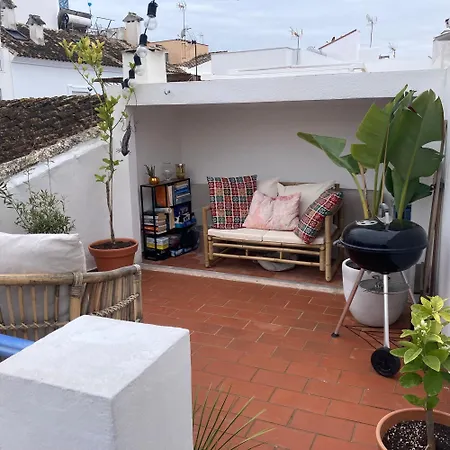 펜션 Casa Mia Old Town Cozy House 3 Bedrooms 에스테포나