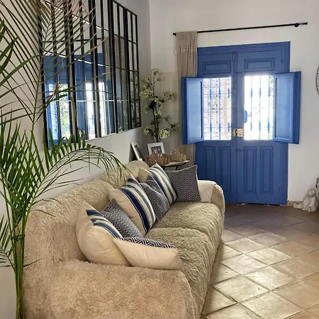 Casa Mia Old Town Cozy House 3 Bedrooms 펜션 에스테포나